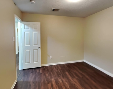 17234 Valemist Court - Photo Thumbnail 11