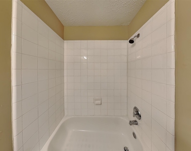 17234 Valemist Court - Photo Thumbnail 13