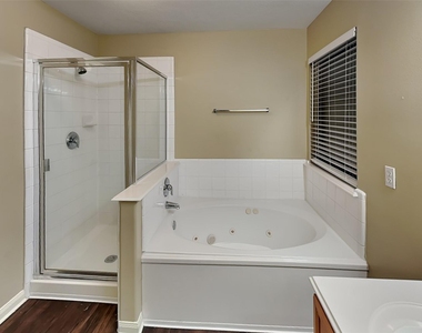 17234 Valemist Court - Photo Thumbnail 8