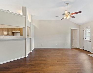 3006 Quail Run Drive - Photo Thumbnail 5
