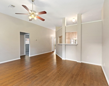 3006 Quail Run Drive - Photo Thumbnail 3