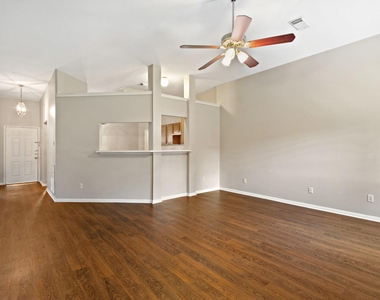 3006 Quail Run Drive - Photo Thumbnail 6