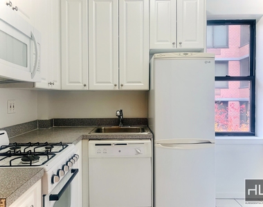 East 38 Street - Photo Thumbnail 4