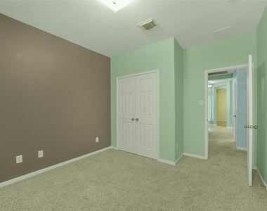 18022 Oak Orchard Lane - Photo Thumbnail 25