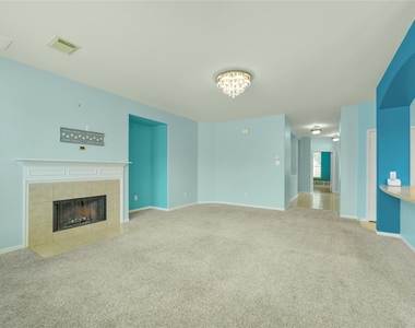 18022 Oak Orchard Lane - Photo Thumbnail 9