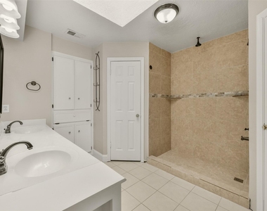 15910 Boatswain Court - Photo Thumbnail 18