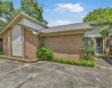 15910 Boatswain Court - Photo Thumbnail 2
