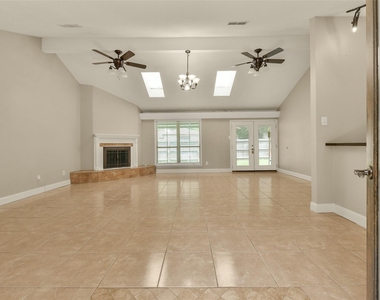 15910 Boatswain Court - Photo Thumbnail 3