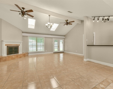 15910 Boatswain Court - Photo Thumbnail 4