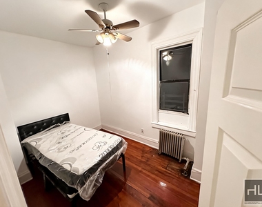 Summit Avenue - Photo Thumbnail 4