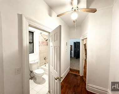 Summit Avenue - Photo Thumbnail 6