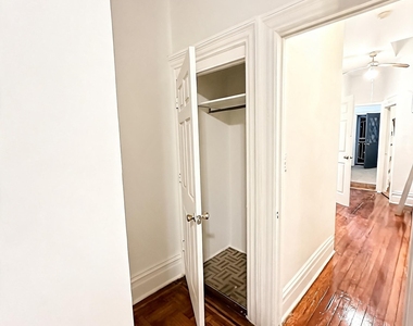 Summit Avenue - Photo Thumbnail 10