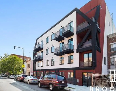 1461 Gates Ave - Photo Thumbnail 11