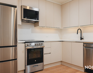 130 Hope St - Photo Thumbnail 2