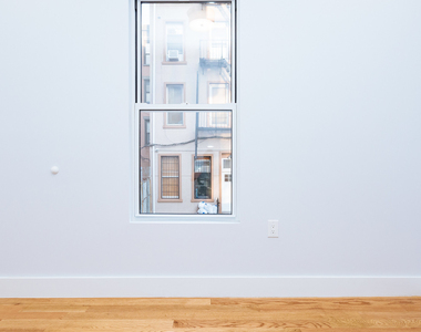 128 india st  - Photo Thumbnail 15