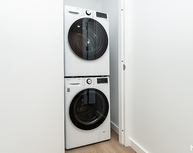 527 Grand Ave - Photo Thumbnail 9