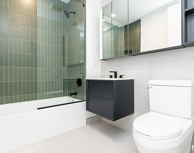 527 Grand Ave - Photo Thumbnail 12
