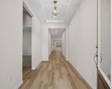 11502 Tanner Ridge Place - Photo Thumbnail 6