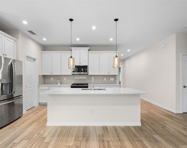 11502 Tanner Ridge Place - Photo Thumbnail 9
