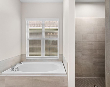 11502 Tanner Ridge Place - Photo Thumbnail 14