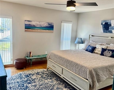 7003 Sunset Way - Photo Thumbnail 14