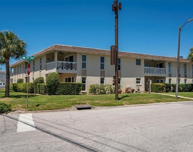 7003 Sunset Way - Photo Thumbnail 3