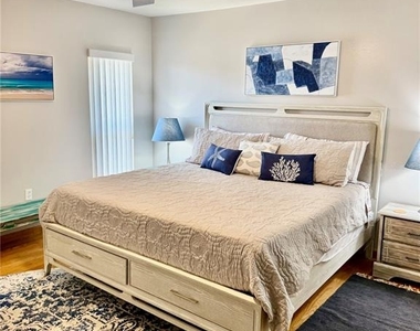 7003 Sunset Way - Photo Thumbnail 13