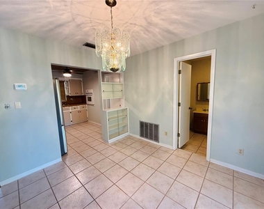 11537 63rd Avenue - Photo Thumbnail 5