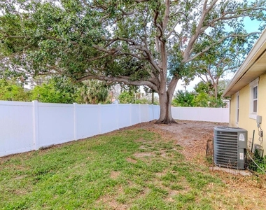 6235 S Adelia Avenue - Photo Thumbnail 25
