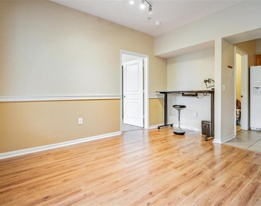 5125 Palm Springs Boulevard - Photo Thumbnail 15