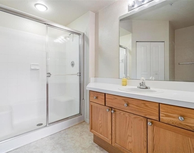 5125 Palm Springs Boulevard - Photo Thumbnail 20