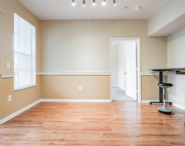 5125 Palm Springs Boulevard - Photo Thumbnail 7