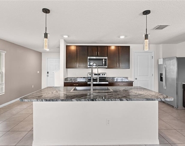 13576 Whiskey Daisy Drive - Photo Thumbnail 6