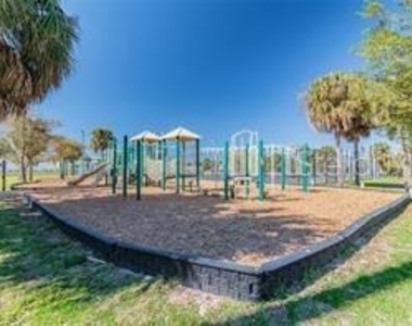 3748 Manatee Drive Se - Photo Thumbnail 19