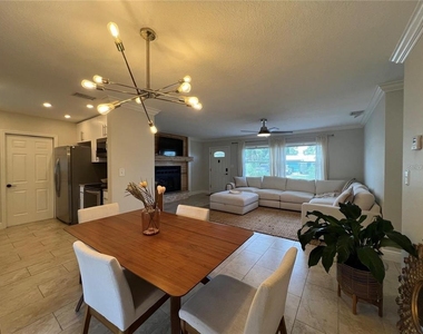 3748 Manatee Drive Se - Photo Thumbnail 5