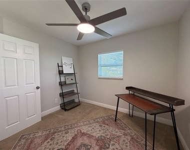 3748 Manatee Drive Se - Photo Thumbnail 10