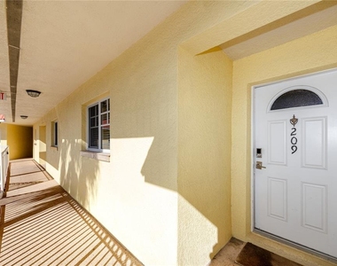 4103 Gulf Boulevard - Photo Thumbnail 2