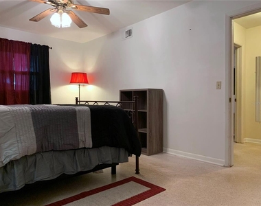 1750 Druid Road E - Photo Thumbnail 27