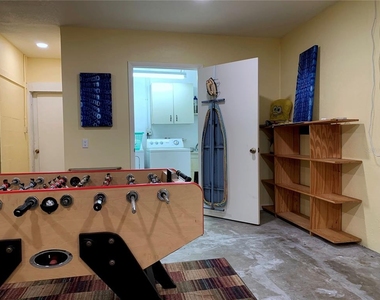 1750 Druid Road E - Photo Thumbnail 23