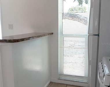 885 Beltrees Street - Photo Thumbnail 4