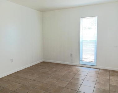 885 Beltrees Street - Photo Thumbnail 2