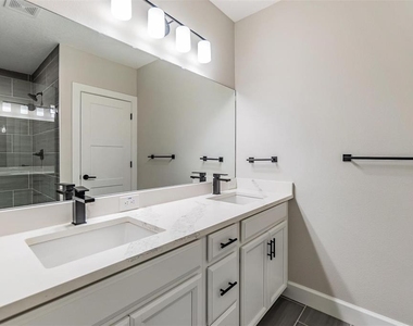 1302 W Carmen Street - Photo Thumbnail 19