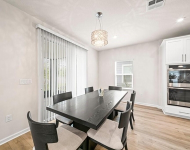 181 Tower Court - Photo Thumbnail 10