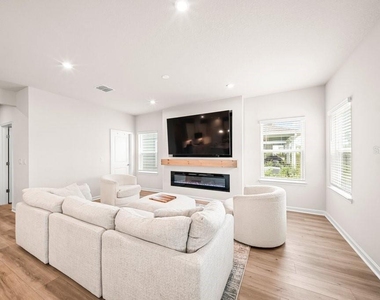 181 Tower Court - Photo Thumbnail 11