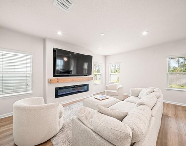 181 Tower Court - Photo Thumbnail 5