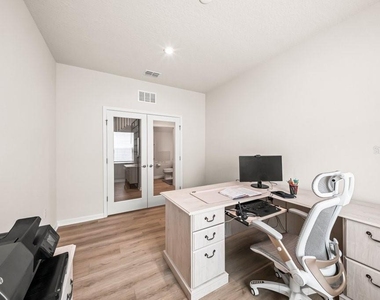 181 Tower Court - Photo Thumbnail 3