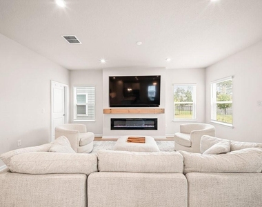 181 Tower Court - Photo Thumbnail 12