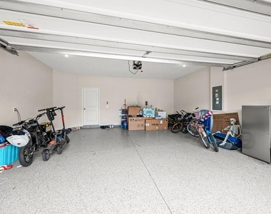 181 Tower Court - Photo Thumbnail 32