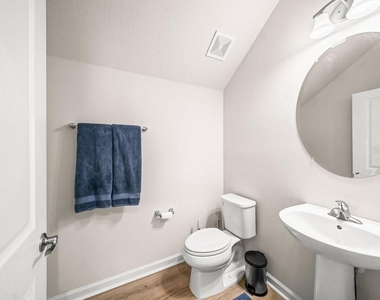 181 Tower Court - Photo Thumbnail 16