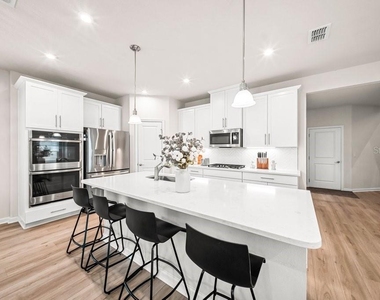 181 Tower Court - Photo Thumbnail 6